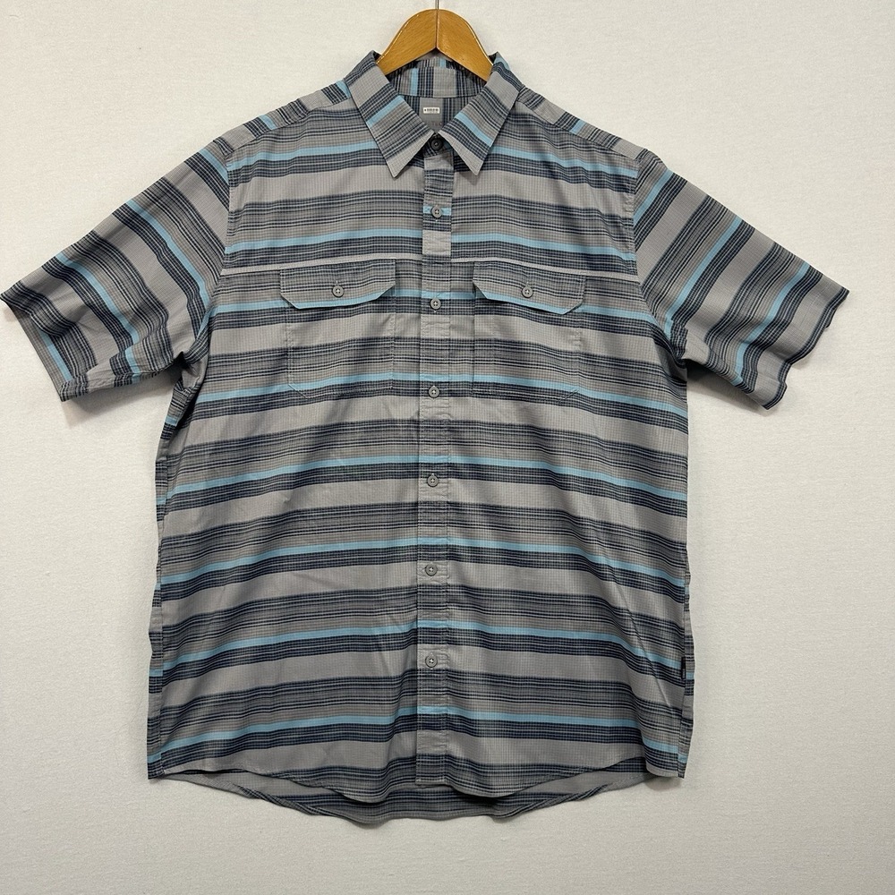 Swiss Tech Men's Large (42-44) Short Sleeve Shirt Striped‎
